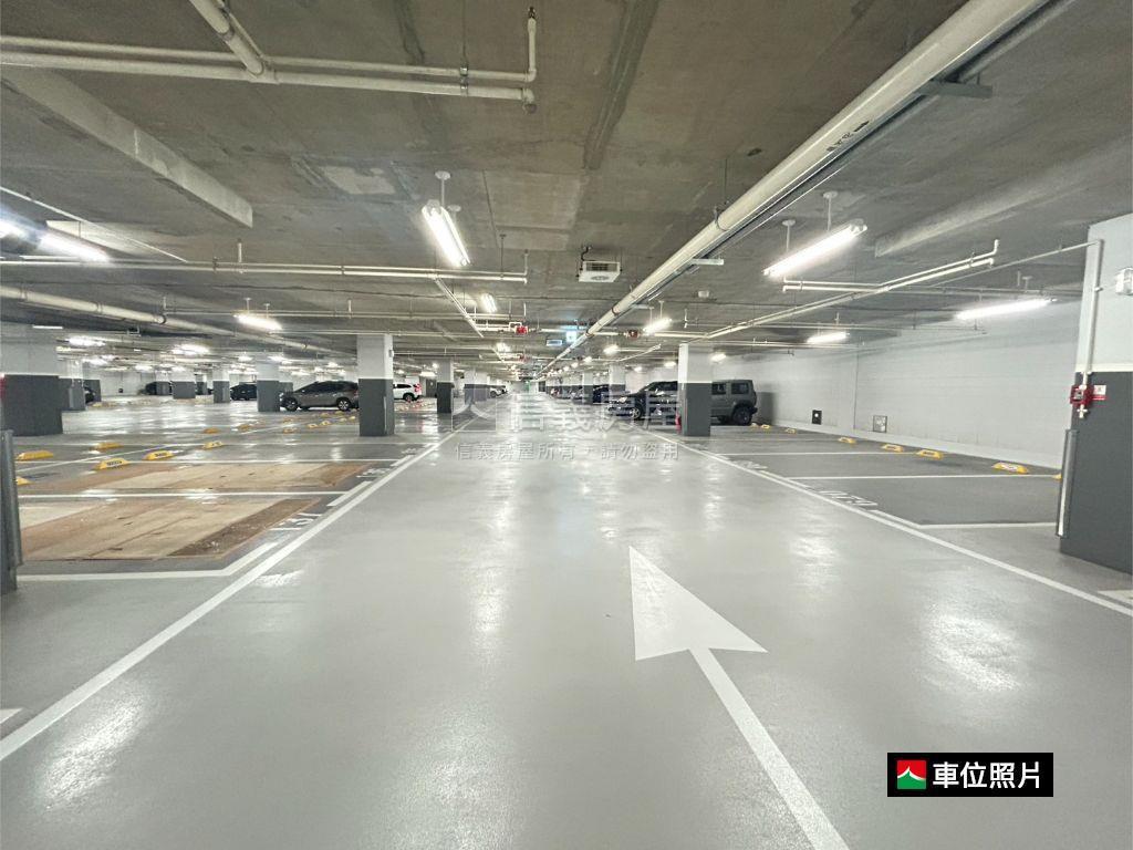 遠雄明日讚次頂樓視野三房房屋室內格局與周邊環境