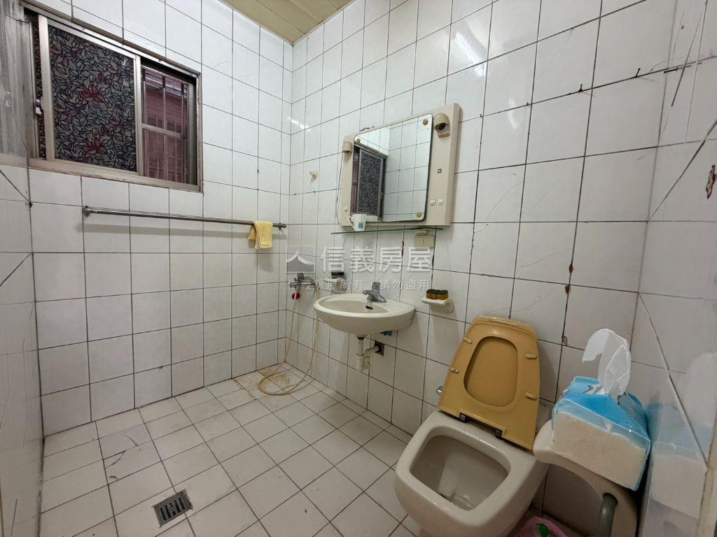 未來捷運站一樓美居房屋室內格局與周邊環境