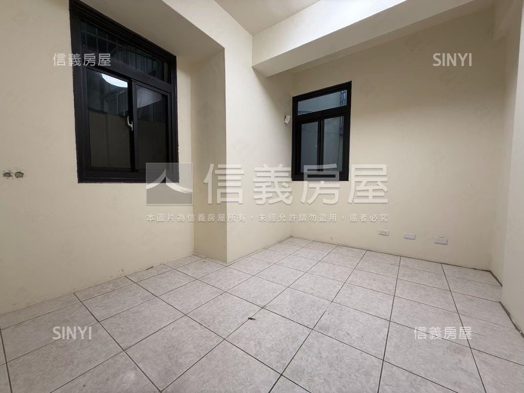 西區重新整理透天房屋室內格局與周邊環境