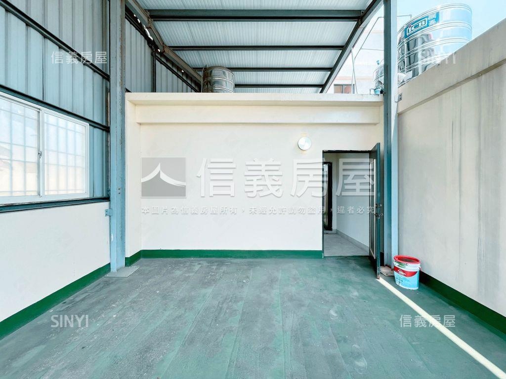 西區重新整理透天房屋室內格局與周邊環境