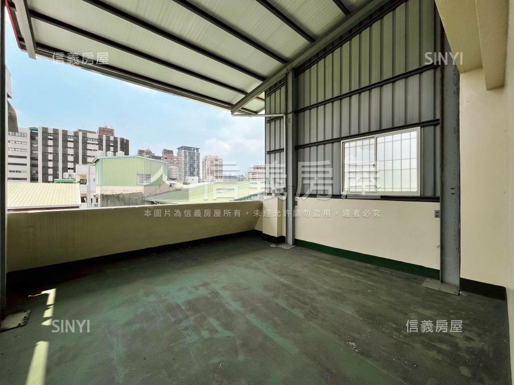 西區重新整理透天房屋室內格局與周邊環境