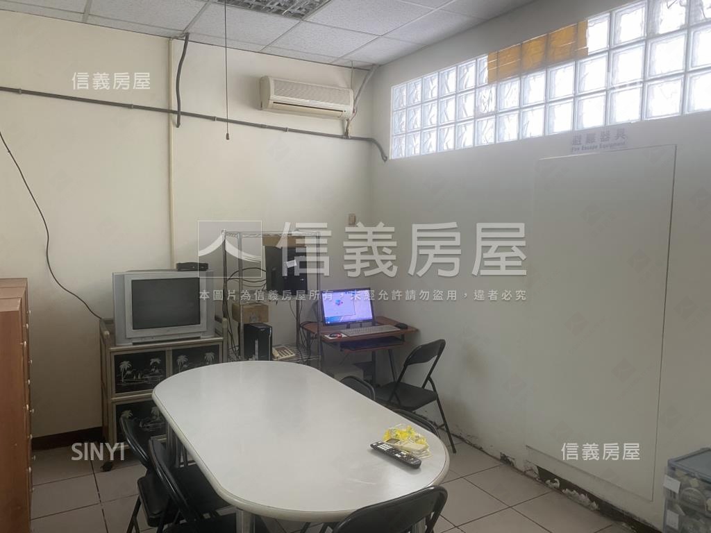 阿姆斯壯企業總部房屋室內格局與周邊環境