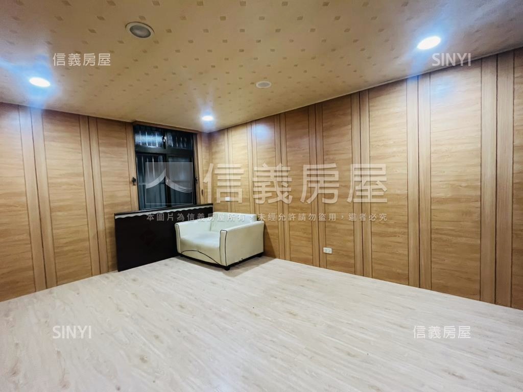 後站國產朝南方便停車透天房屋室內格局與周邊環境