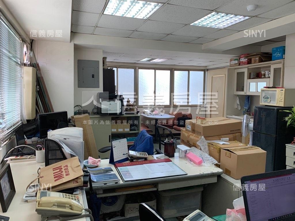 世貿ＩＣ小坪數辦公車位房屋室內格局與周邊環境