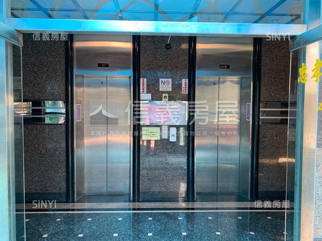 世貿ＩＣ小坪數辦公車位房屋室內格局與周邊環境