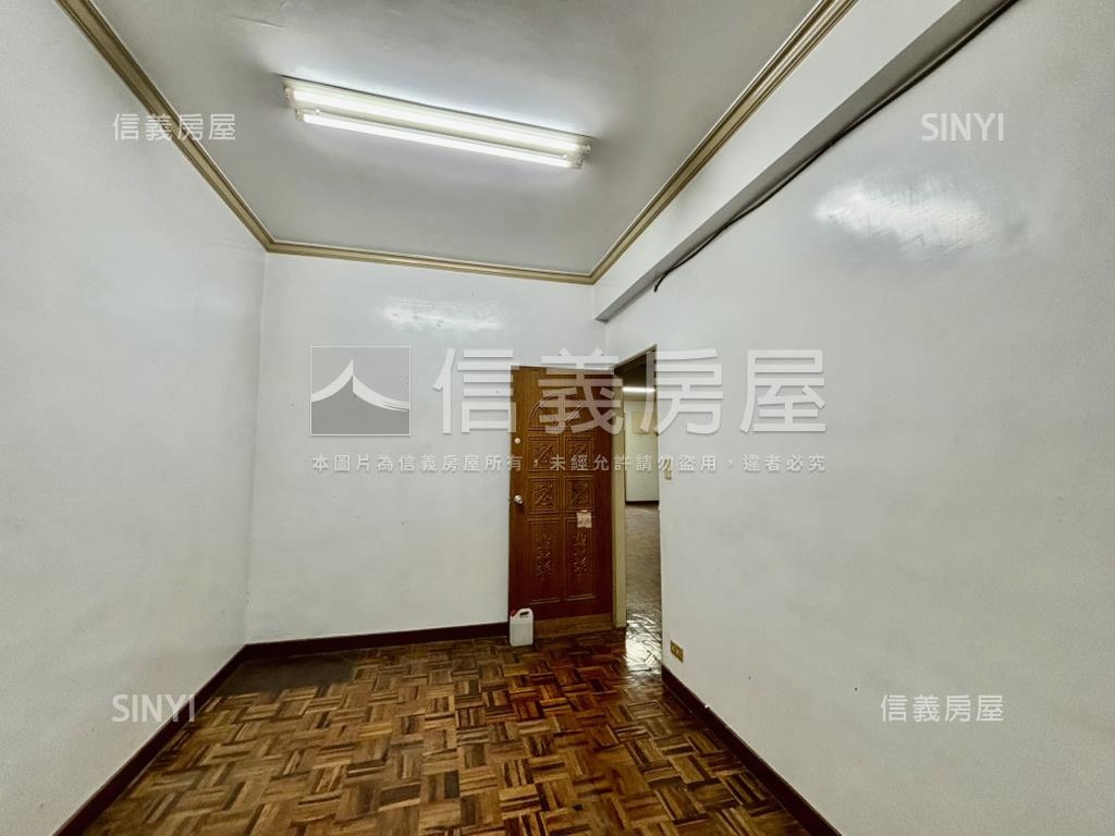 ＜專任＞面公園靜巷三房房屋室內格局與周邊環境