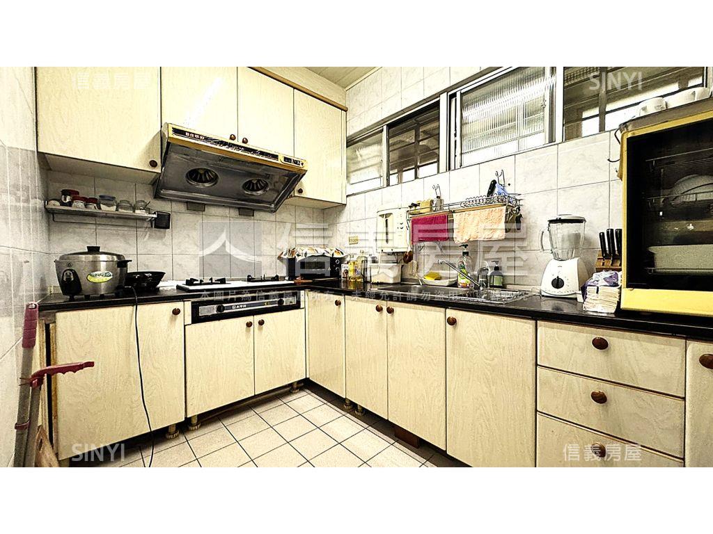 石牌電梯三房房屋室內格局與周邊環境