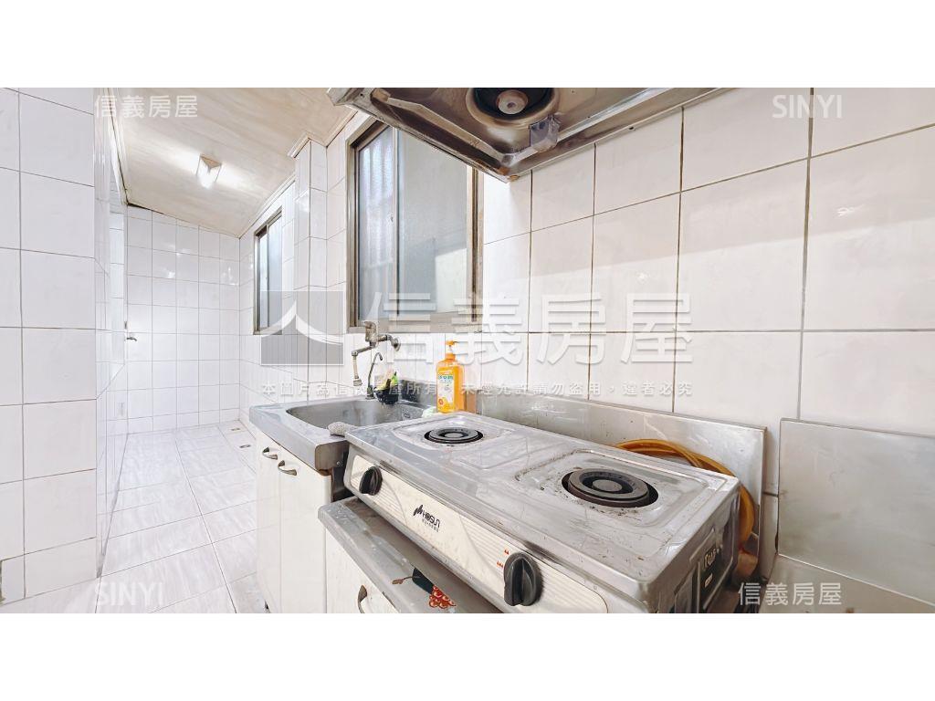 專任水湳中平路日式平房房屋室內格局與周邊環境