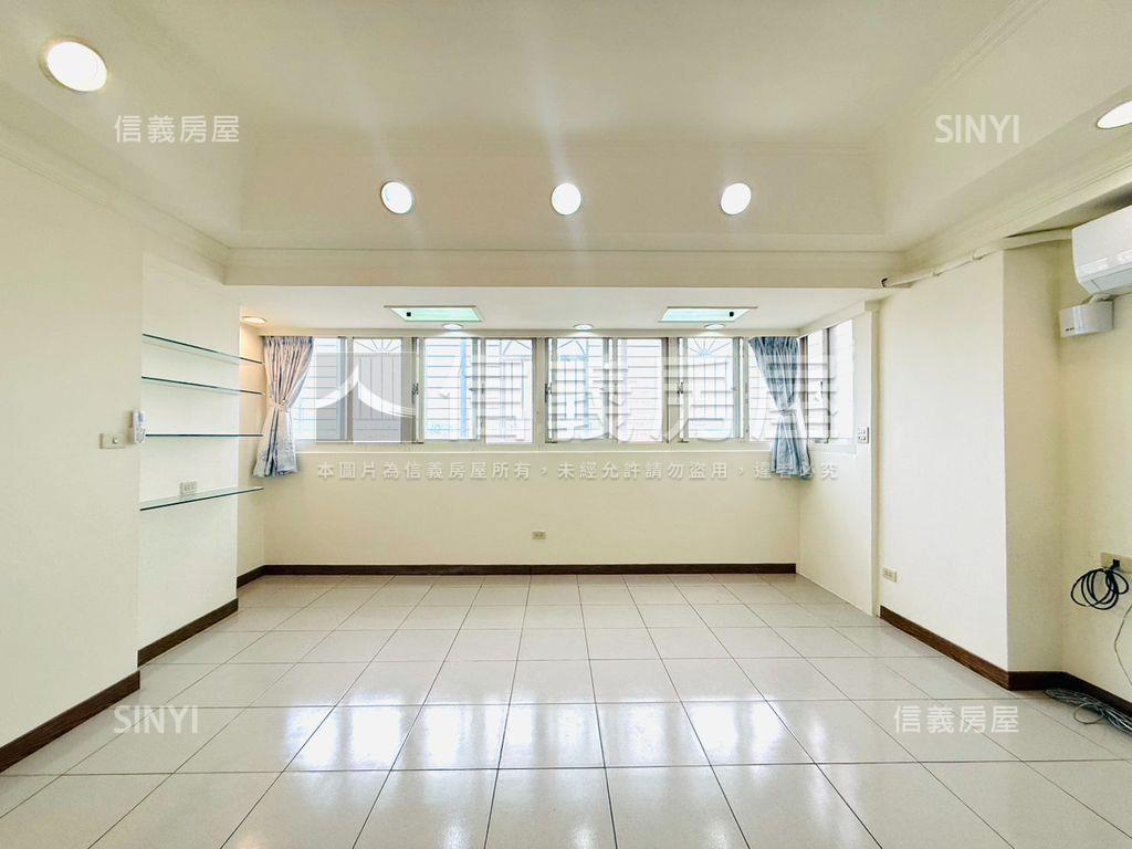 龍鎮電梯·高樓景觀房房屋室內格局與周邊環境