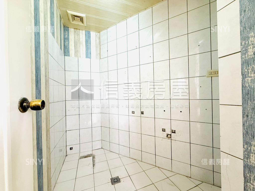 龍鎮電梯·高樓景觀房房屋室內格局與周邊環境