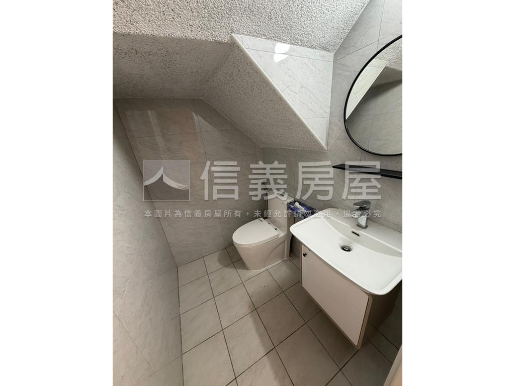 近秀傳全新整理透天房屋室內格局與周邊環境