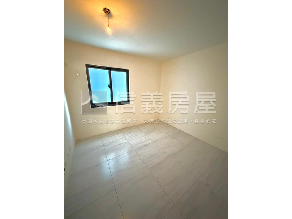 近秀傳全新整理透天房屋室內格局與周邊環境