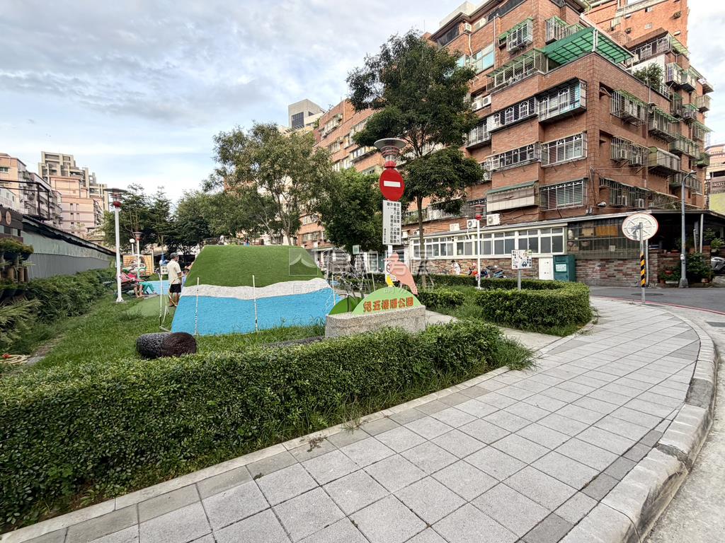 青年首購事事如意房屋室內格局與周邊環境