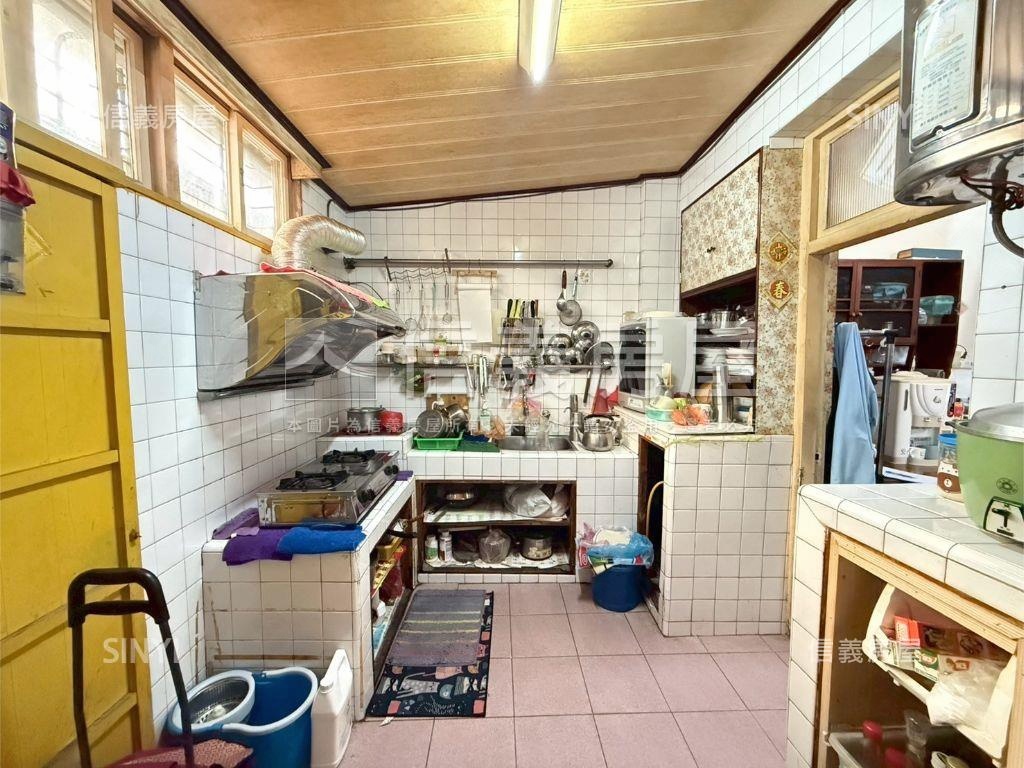 搶！面公園溫暖小透天房屋室內格局與周邊環境