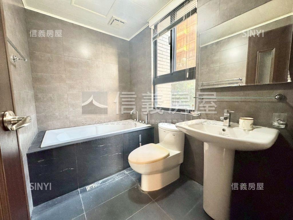 興大湛優質三房雙車位房屋室內格局與周邊環境