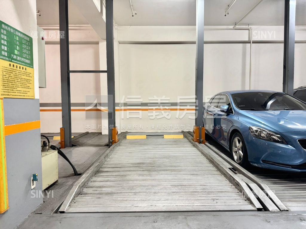 興大湛優質三房雙車位房屋室內格局與周邊環境