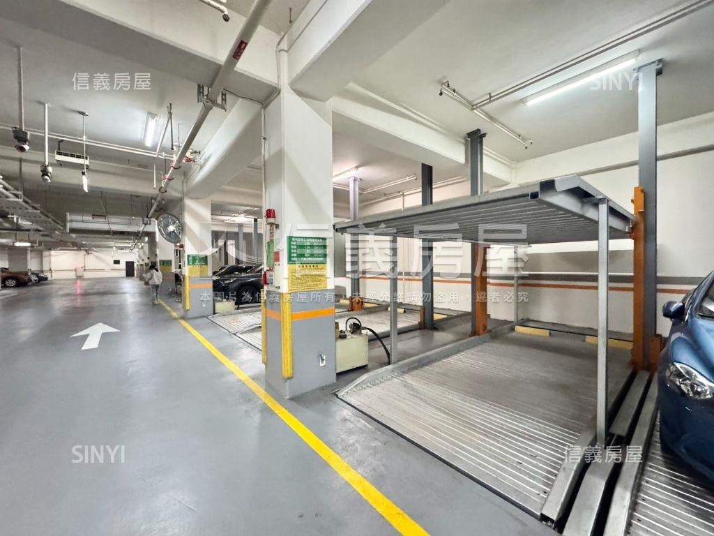 興大湛優質三房雙車位房屋室內格局與周邊環境