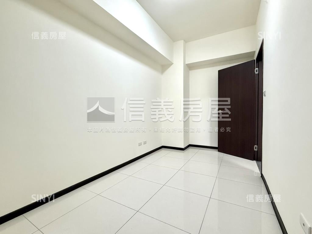 築康安安精美電梯２房房屋室內格局與周邊環境