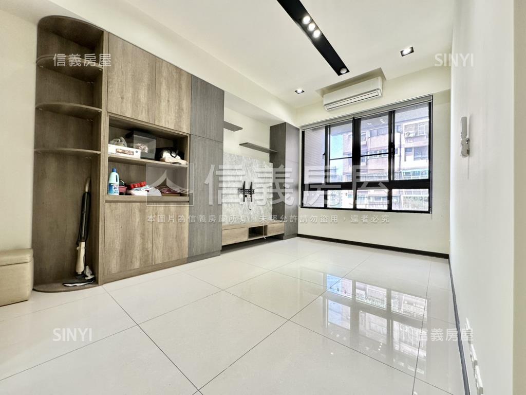 屋豊香＊挑高兩房＊雙衛浴房屋室內格局與周邊環境