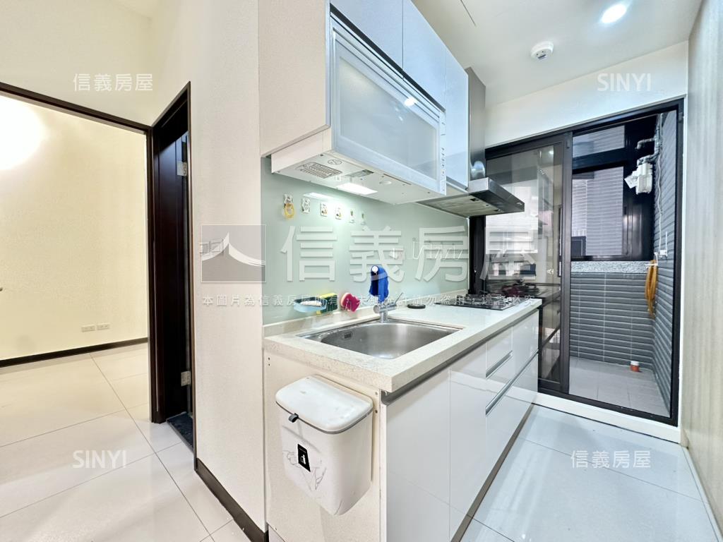 屋豊香＊挑高兩房＊雙衛浴房屋室內格局與周邊環境