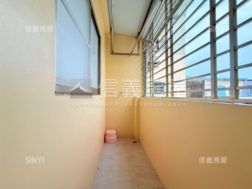 五甲商圈漂亮透天房屋室內格局與周邊環境