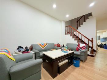 五甲商圈漂亮透天