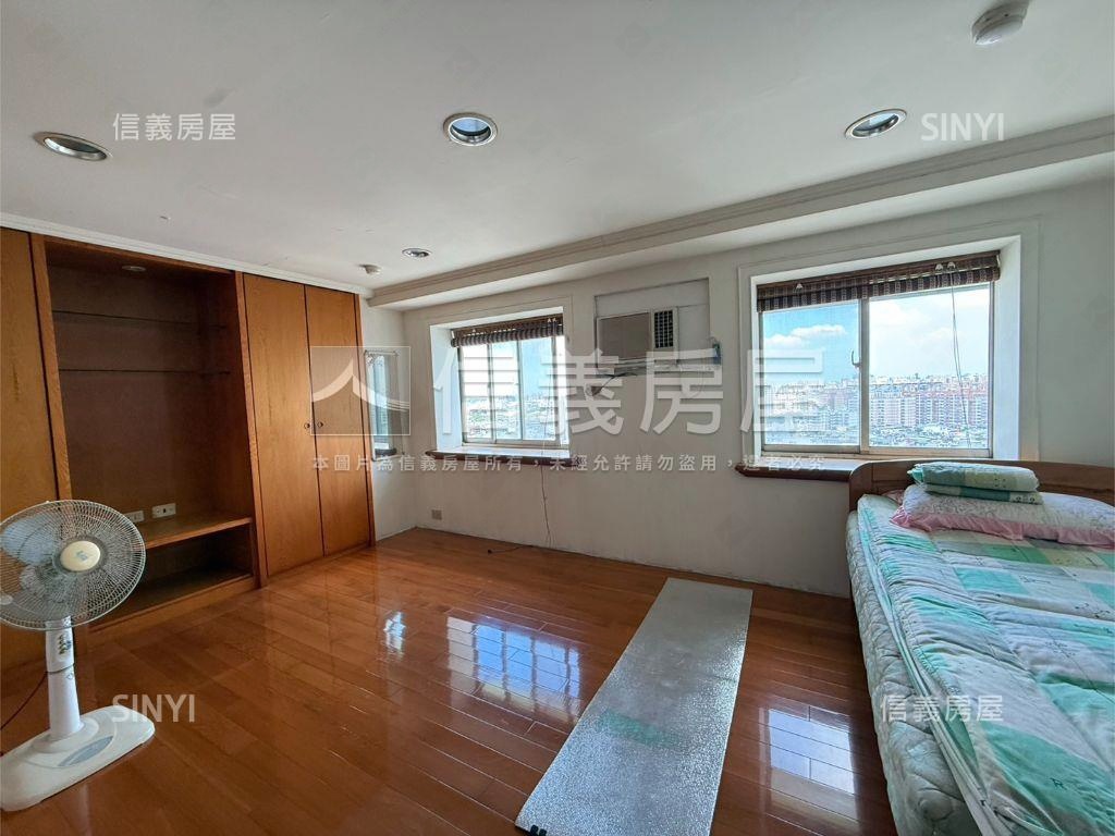 近未來捷運站高樓美景三房房屋室內格局與周邊環境