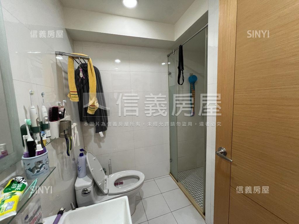 興隆國小３房加車位房屋室內格局與周邊環境