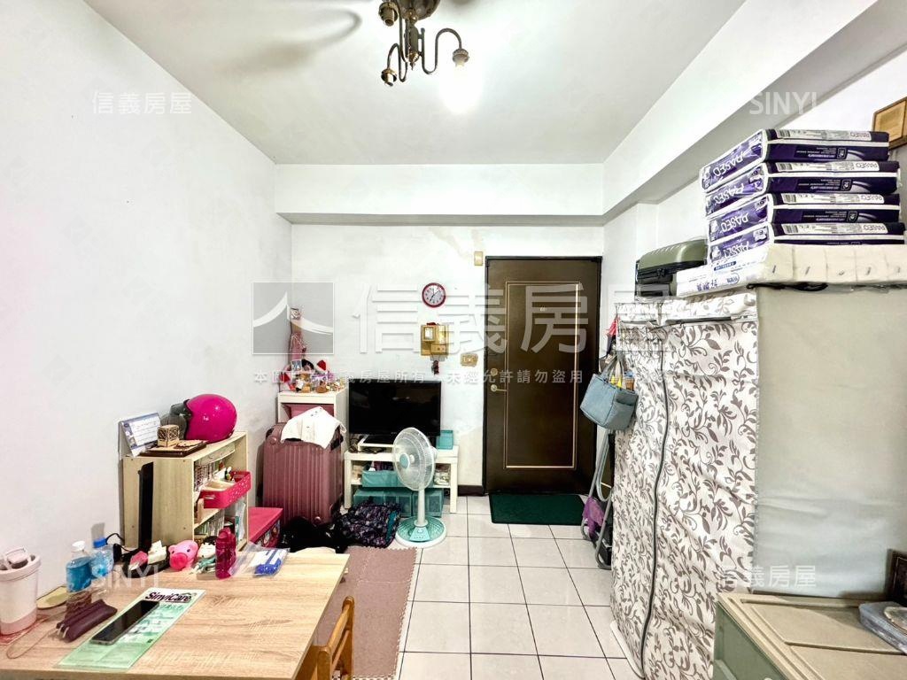 景安捷運輕奢正１房房屋室內格局與周邊環境