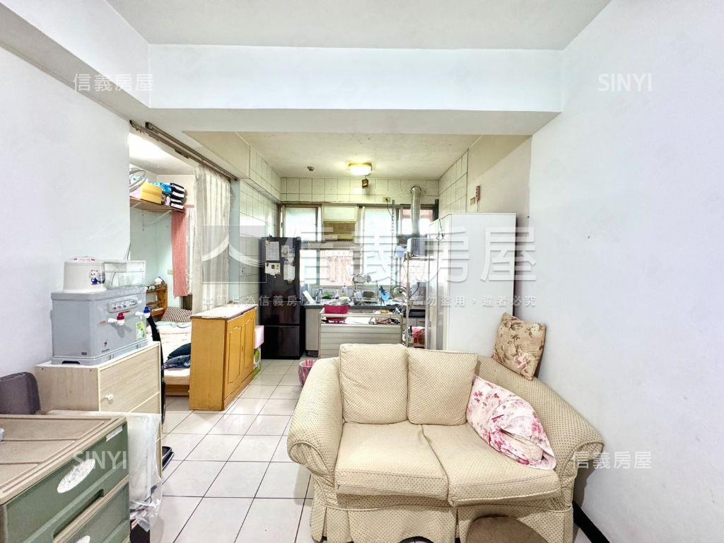 景安捷運輕奢正１房房屋室內格局與周邊環境