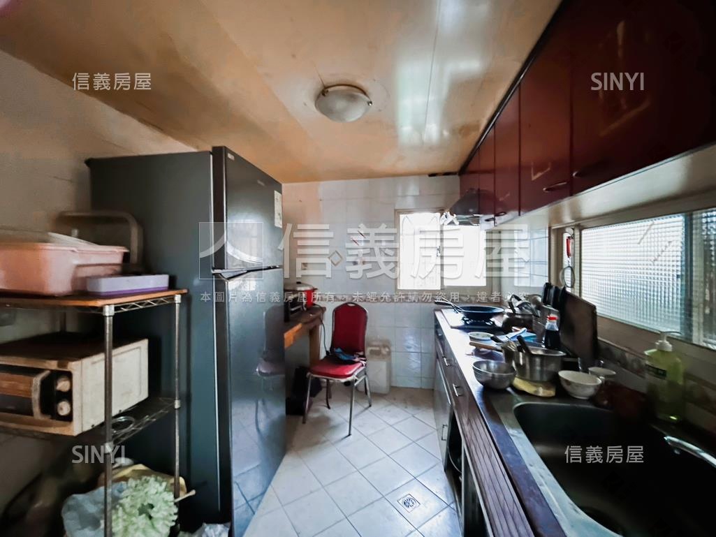 劍潭寬巷子三樓房屋室內格局與周邊環境