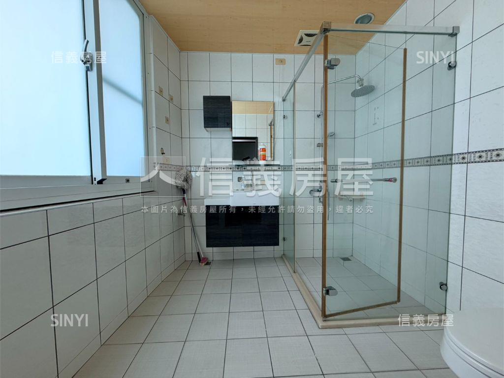 空軍官校協德街上三角窗房屋室內格局與周邊環境