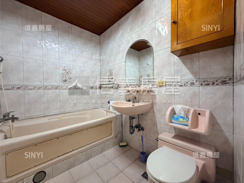 空軍官校協德街上三角窗房屋室內格局與周邊環境