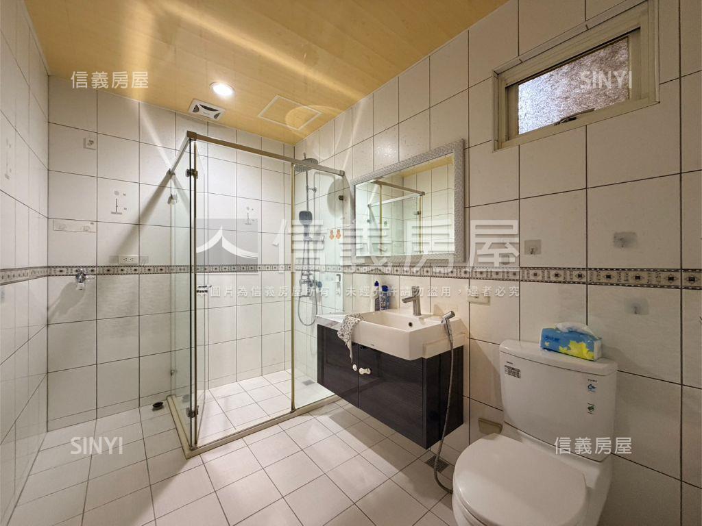 空軍官校協德街上三角窗房屋室內格局與周邊環境