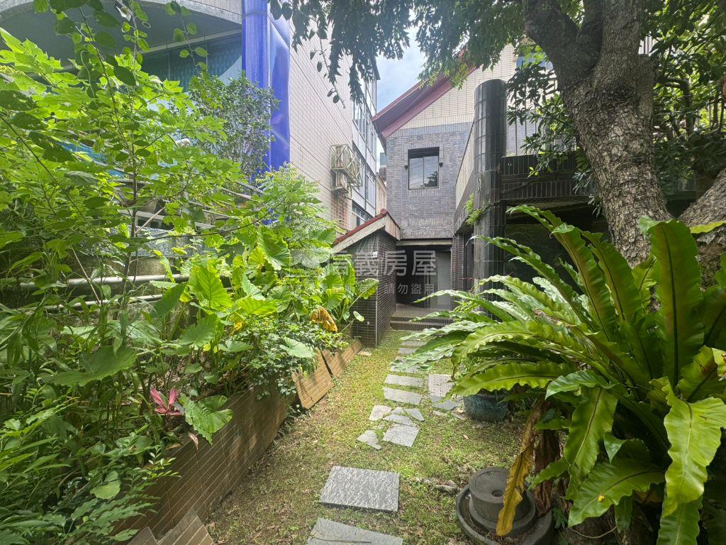 國會面公園獨立地號房屋室內格局與周邊環境