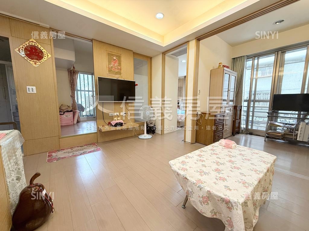 小資久康市中心電梯美屋房屋室內格局與周邊環境