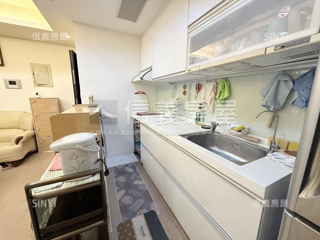 小資久康市中心電梯美屋房屋室內格局與周邊環境