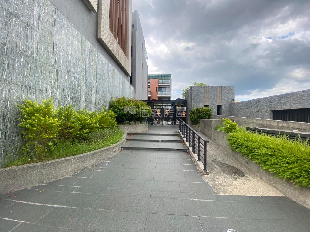 成功商圈樂沐震後別墅房屋室內格局與周邊環境