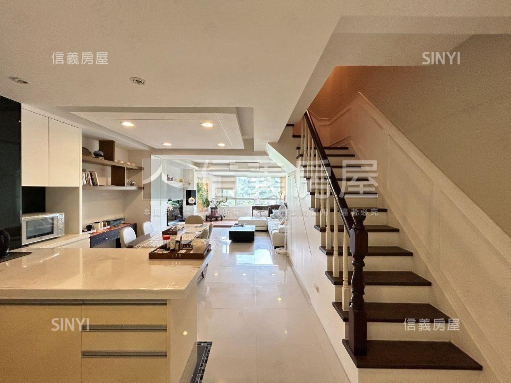 碧湖旁美妝高樓大空間房屋室內格局與周邊環境