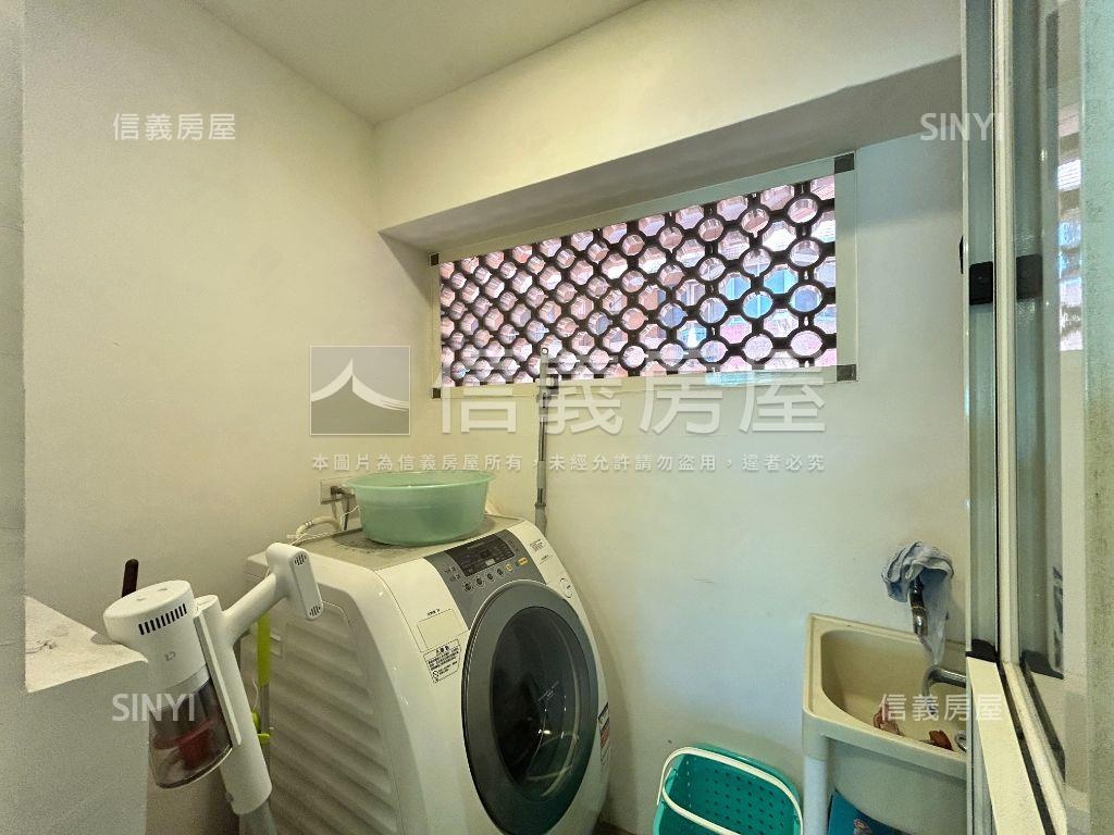 碧湖旁美妝高樓大空間房屋室內格局與周邊環境