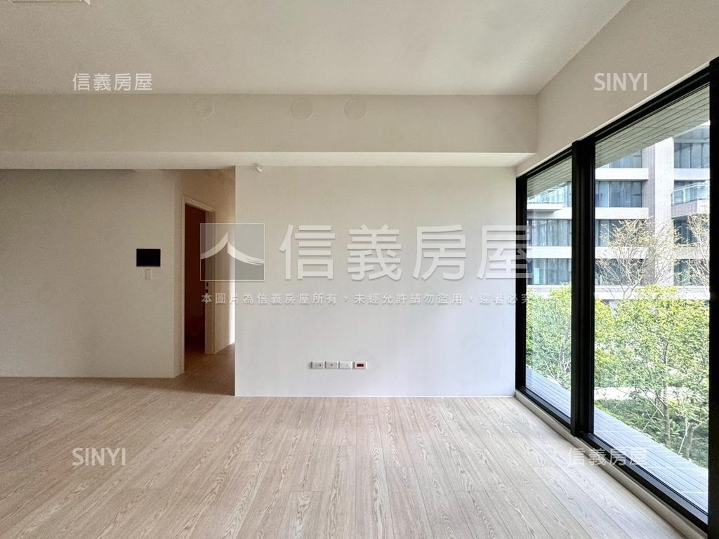 全新大坪數雙車位寶輝房屋室內格局與周邊環境