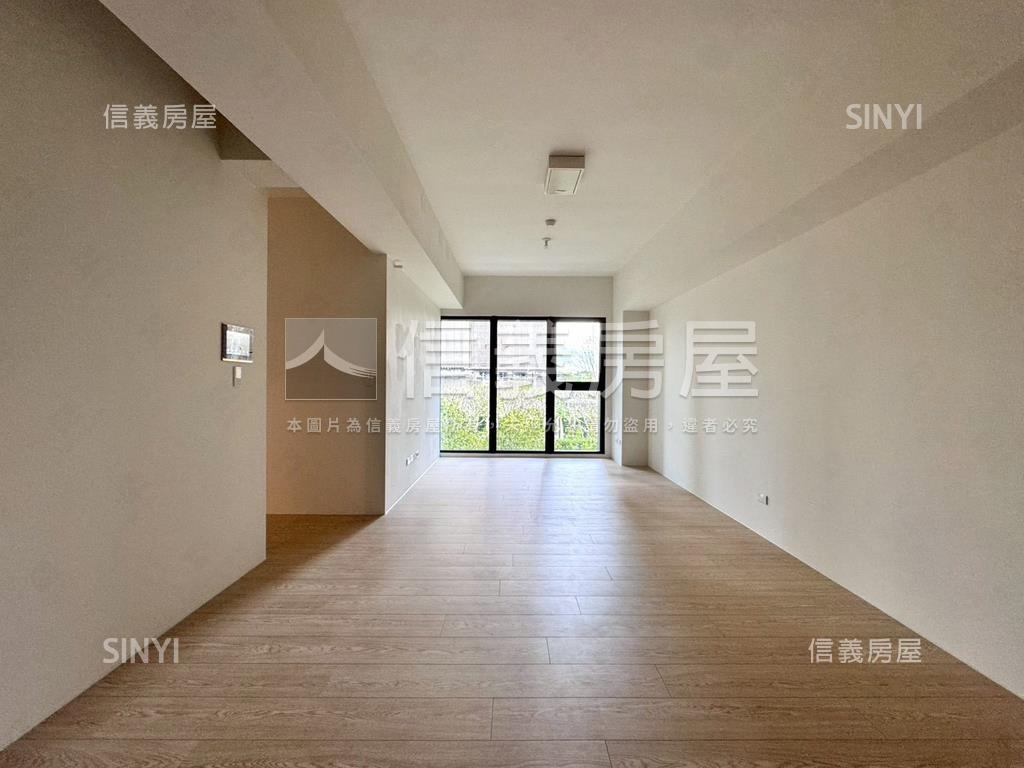 全新大坪數雙車位寶輝房屋室內格局與周邊環境