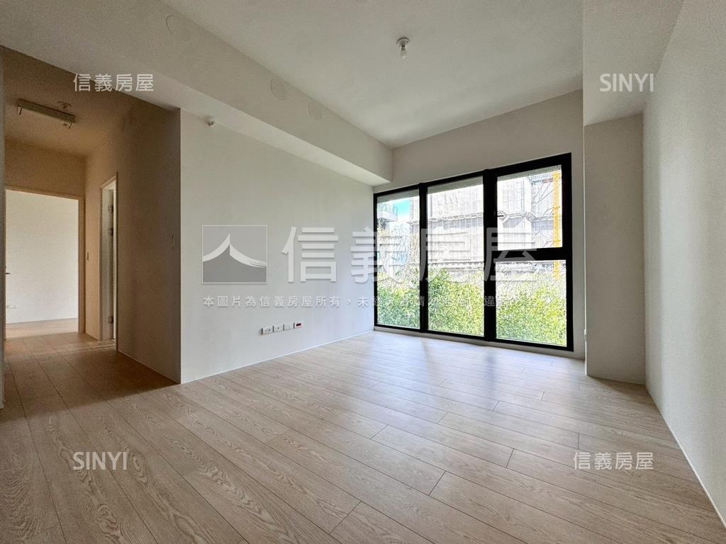 全新大坪數雙車位寶輝房屋室內格局與周邊環境