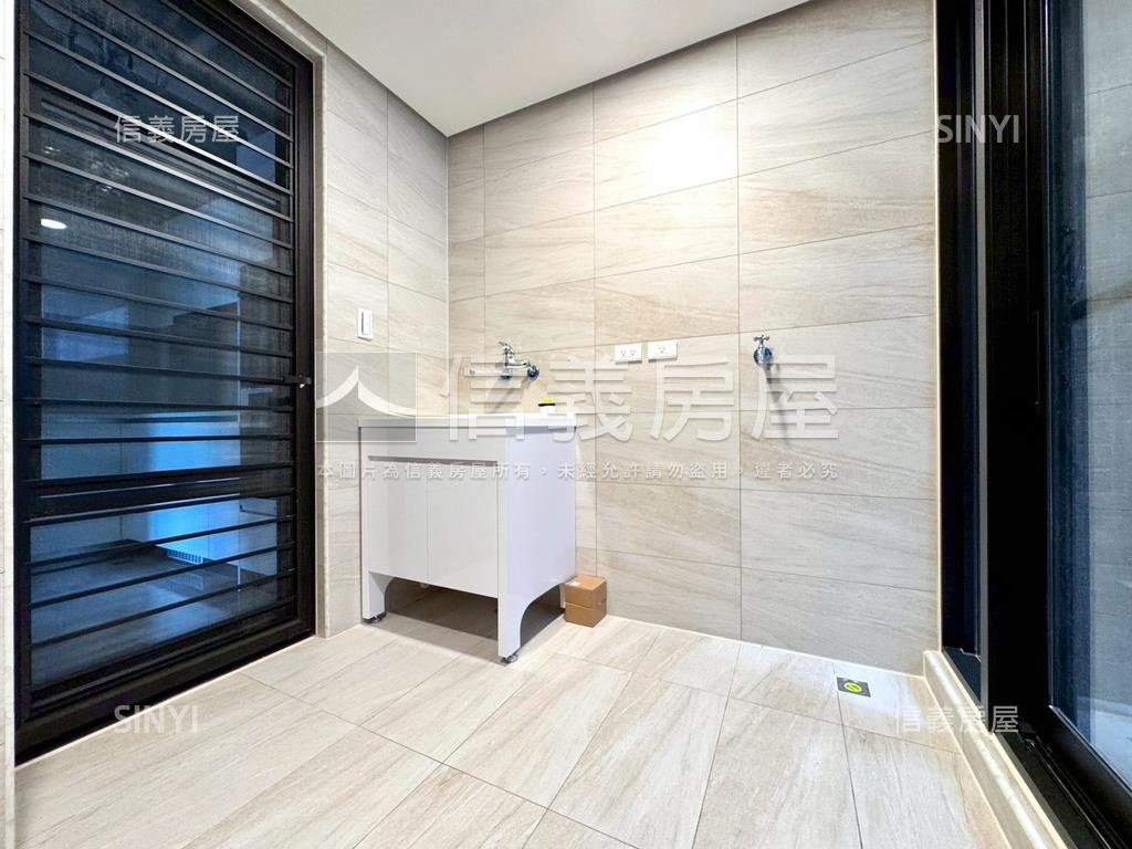 全新大坪數雙車位寶輝房屋室內格局與周邊環境