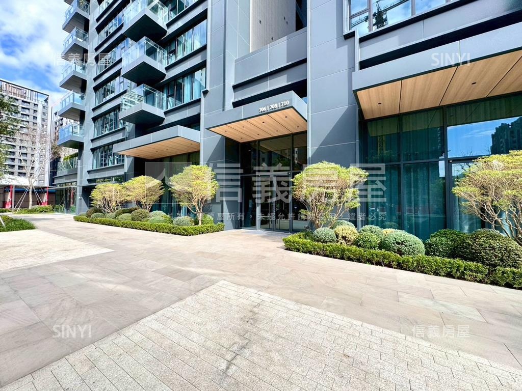 全新大坪數雙車位寶輝房屋室內格局與周邊環境