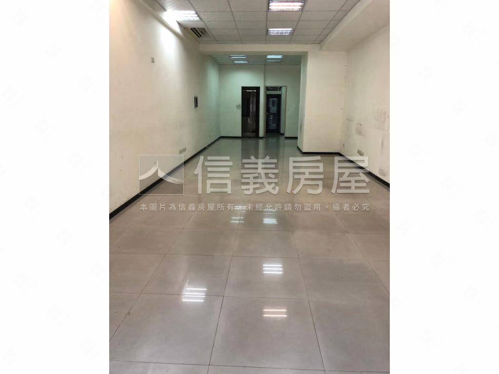 時尚之星一樓店面房屋室內格局與周邊環境