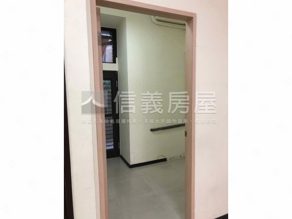 時尚之星一樓店面房屋室內格局與周邊環境