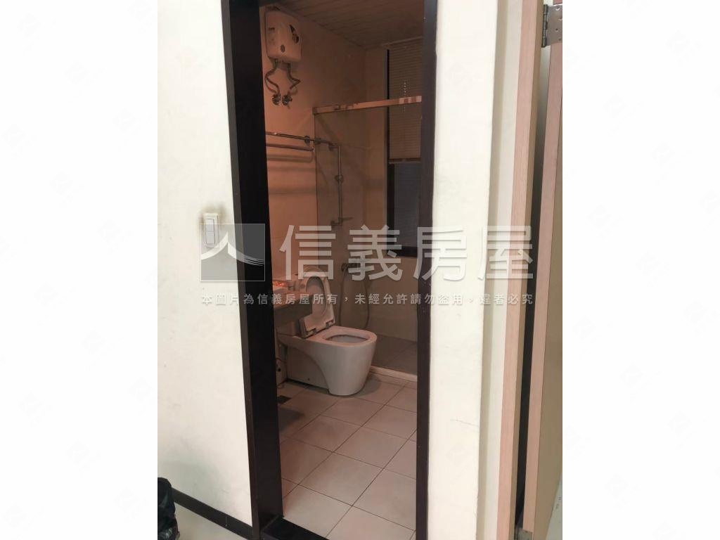 時尚之星一樓店面房屋室內格局與周邊環境