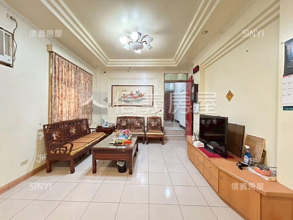 近林森健行大地坪透天房屋室內格局與周邊環境