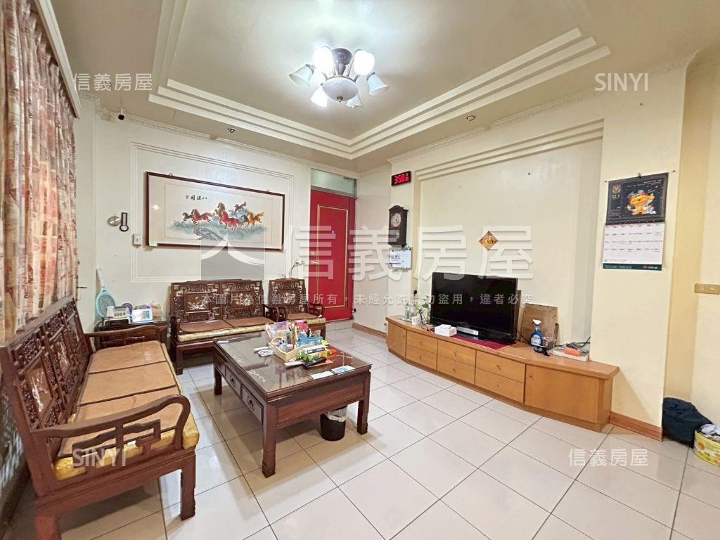 近林森健行大地坪透天房屋室內格局與周邊環境